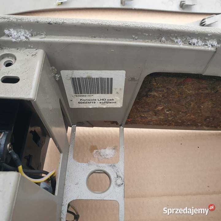 Tunel środkowy Volvo v70 II OAK Rok produkcji 2000