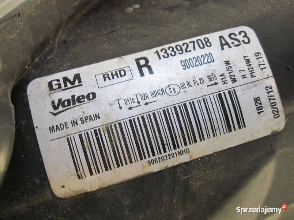 OPEL CORSA D LIFT lampa prawa przód 13392708