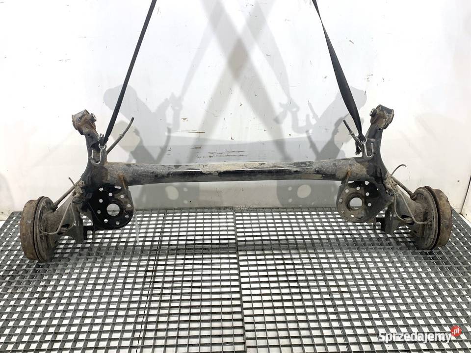 BELKA TYŁ TOYOTA YARIS III Hatchback TYLNA