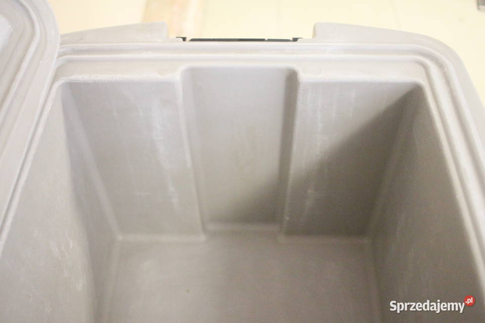 Pojemnik termoizolacyjny RUBBERMAID do Pszczyna
