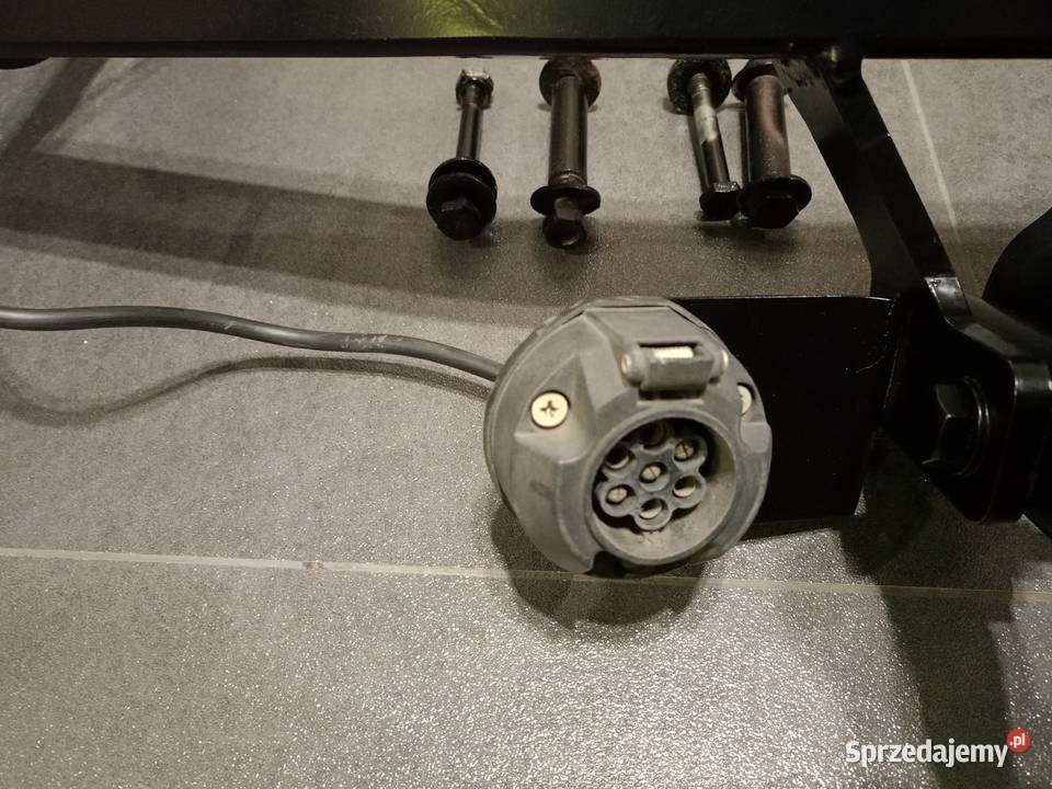 Hak holowniczy Nissan Micra k11