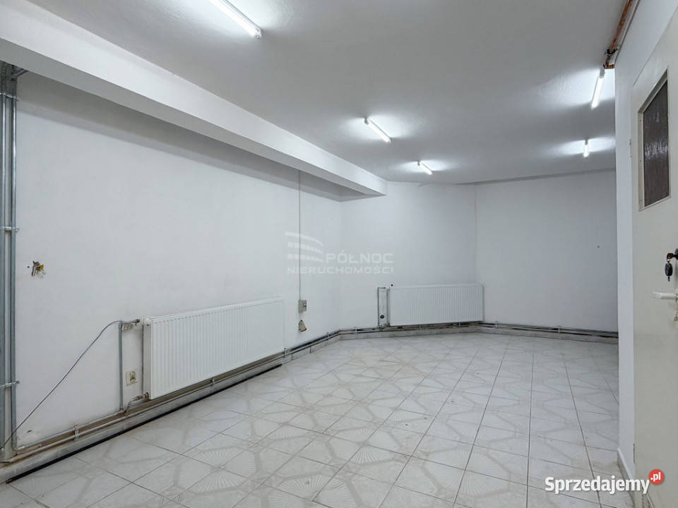 Lokal usługowy na parterze w ścisłym centrum