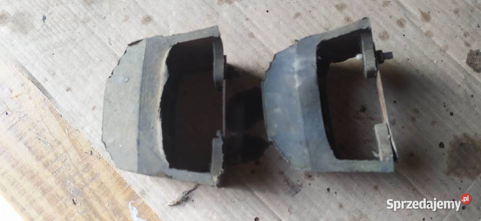 Kły zderzaka fiat 126p Brzeźnica Leśna