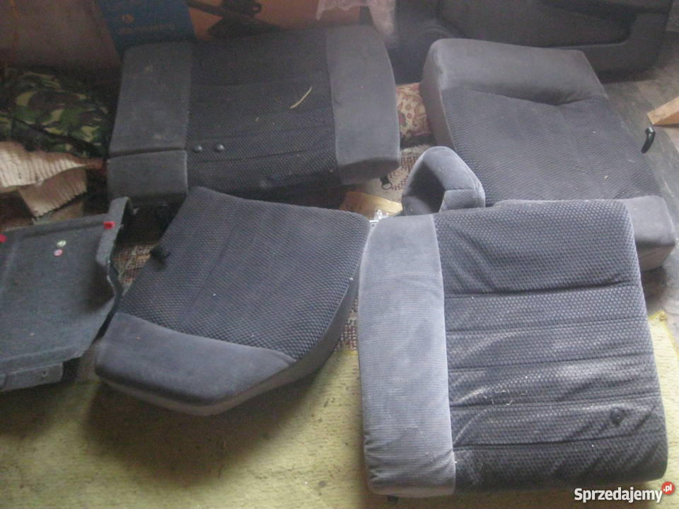 Opel Vectra A wnętrze welur stan ideał bogata Rok produkcji 1995 Sandomierz
