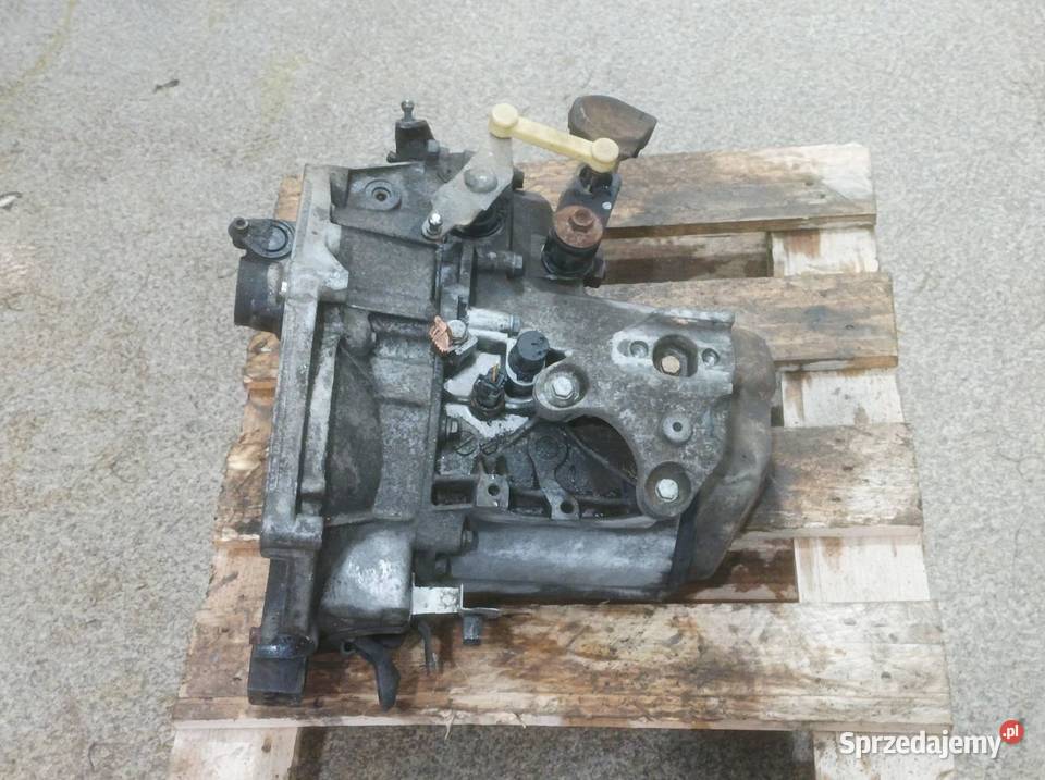 SKRZYNIA BIEGÓW 20CQ08 11 8V Citroen C2 I