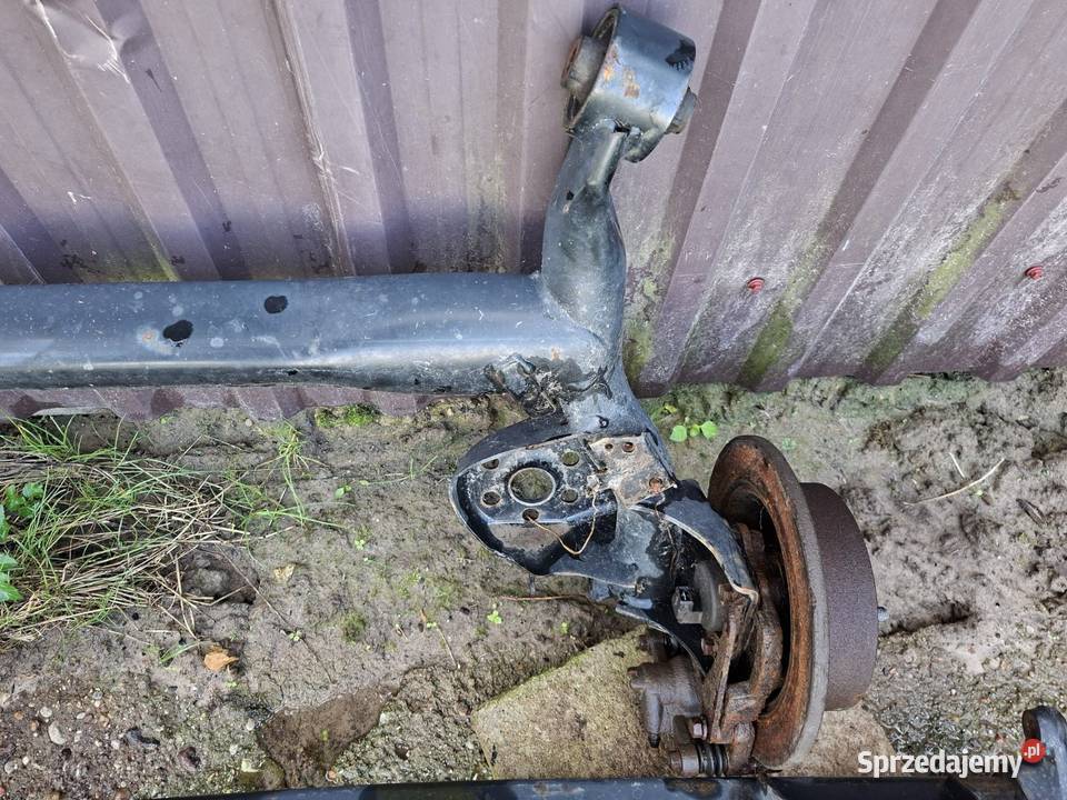 Sprzedam belkę tył kia rio
