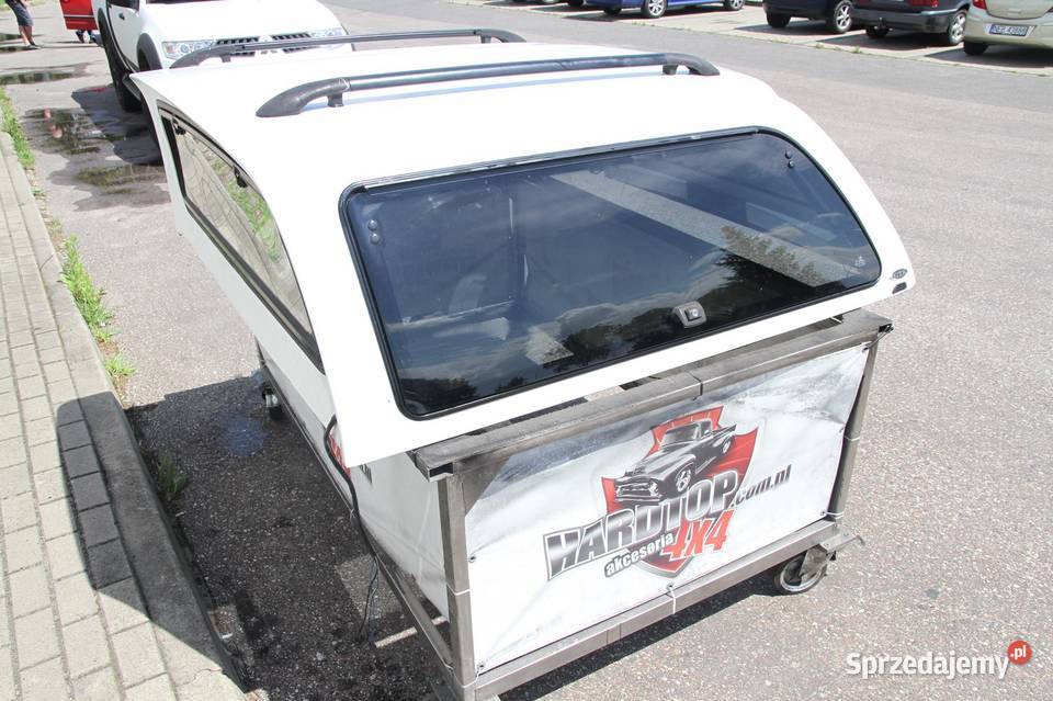 Zabudowa Toyota Hilux klapy boczne Alpha Pasłęk