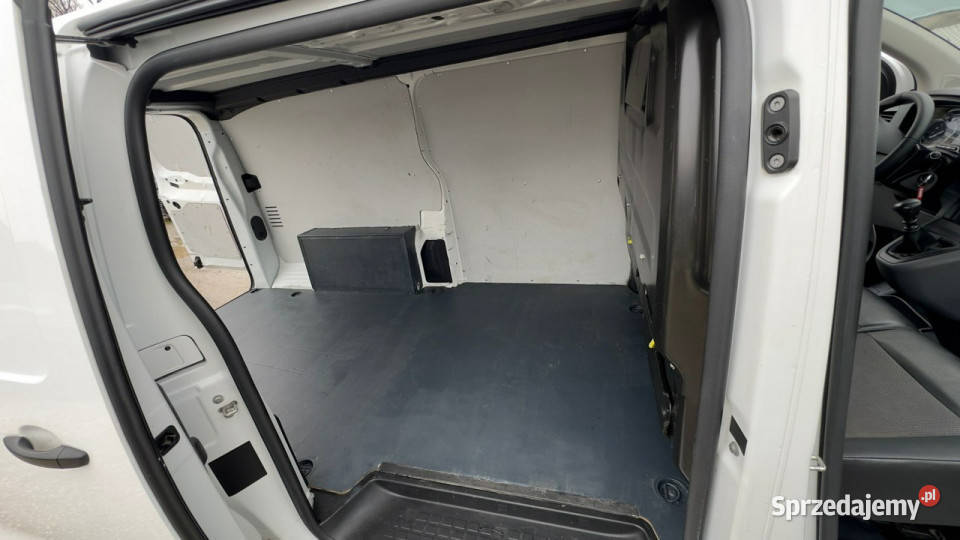 Opel Vivaro 20D122 Ciężarowy3Osoby Bezwypadkowy Opel śląskie Częstochowa