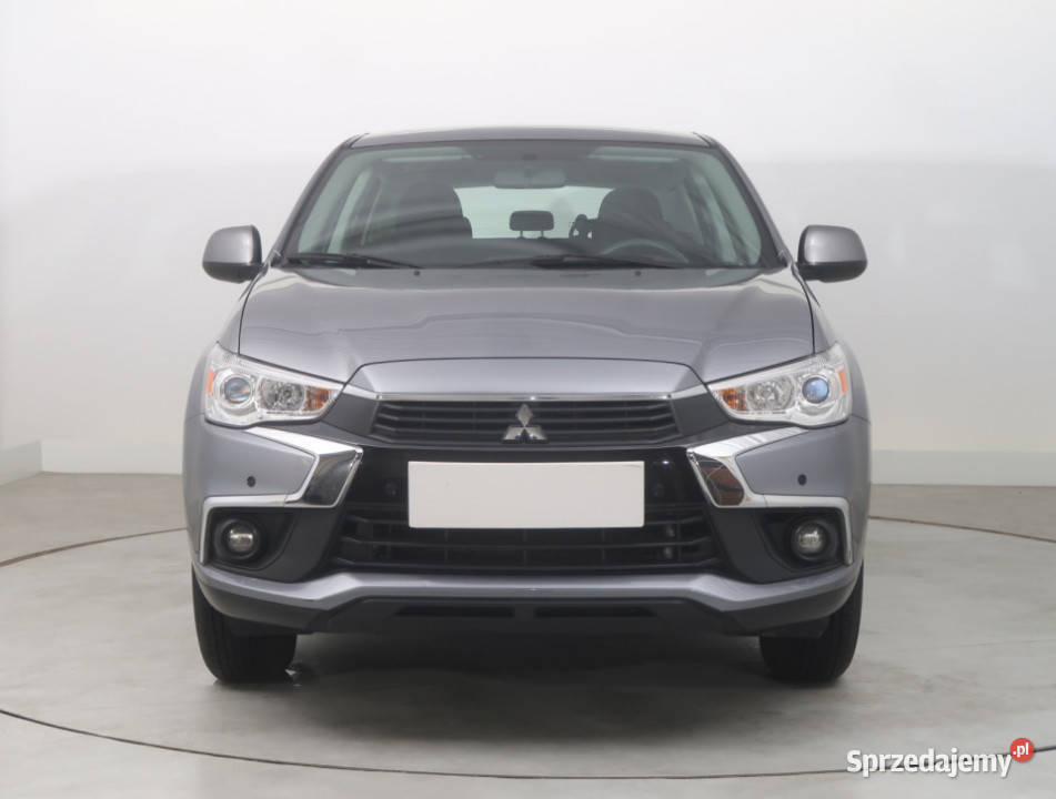 Mitsubishi ASX 16 MIVEC gniazdo USB