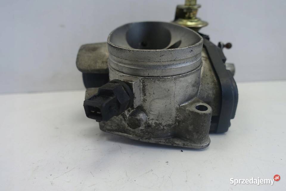 Audi A8 D2 42 V8 PRZEPUSTNICA 077133063AQ org lubelskie Rudka