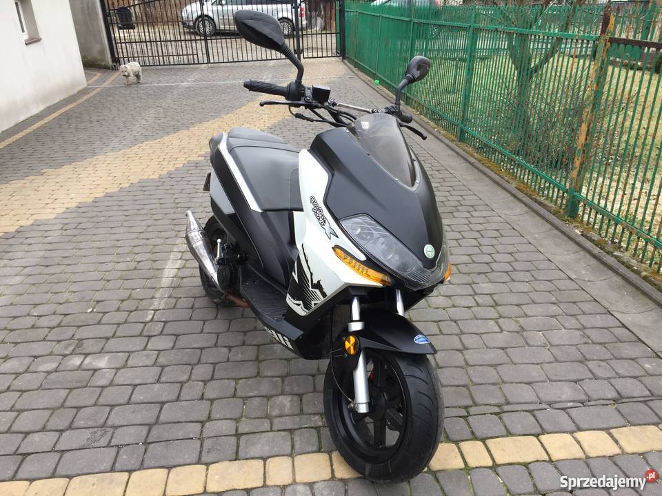 Skuter włoski Benelli 49X Quattro Nove Starachowice