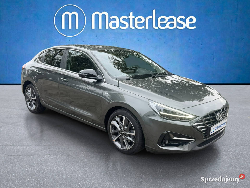 Hyundai i30 Fastback 15 TGDI 48V Smart Z czujnik deszczu