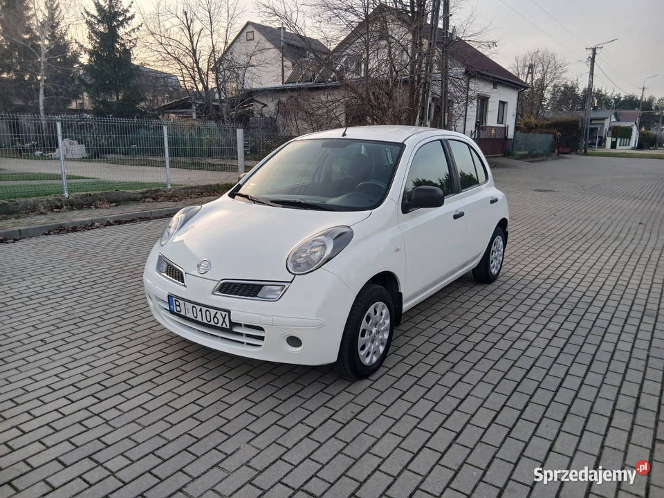 Nissan Micra 2009 biały Rok produkcji 2009