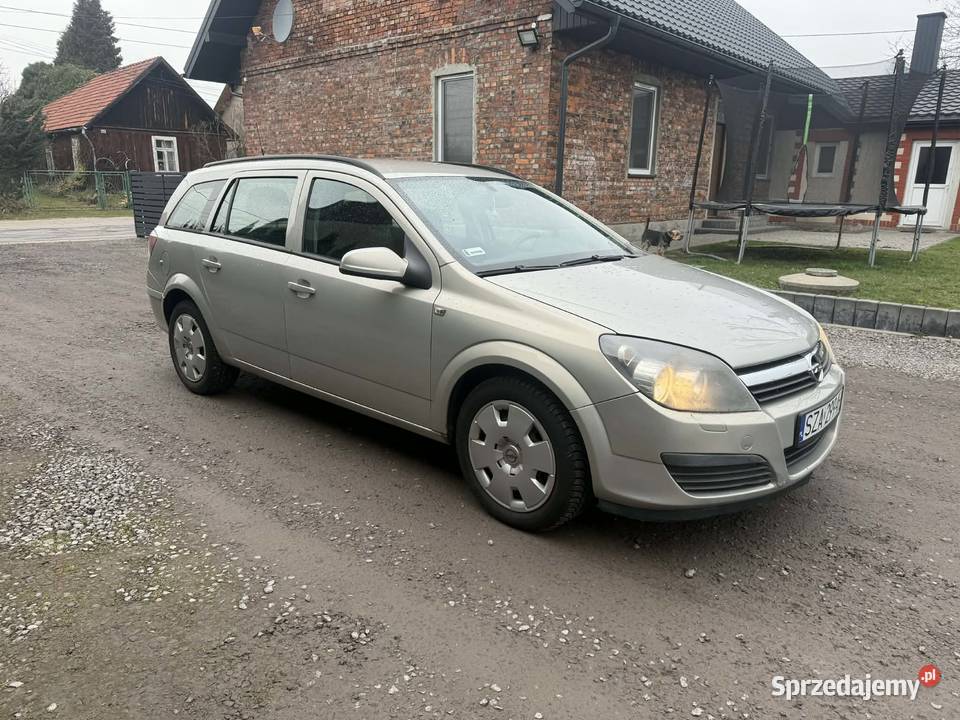 Opel ASTRA H Kombi 17 cdti 2006 279 Warta Rok produkcji 2006 Astra