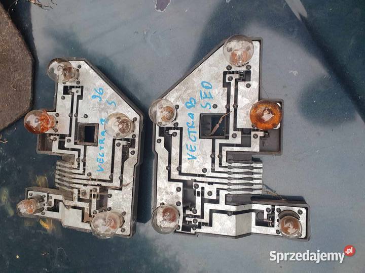 Wkład lampy tylnej oprawka żarówek kostka Opel Kraków sprzedam