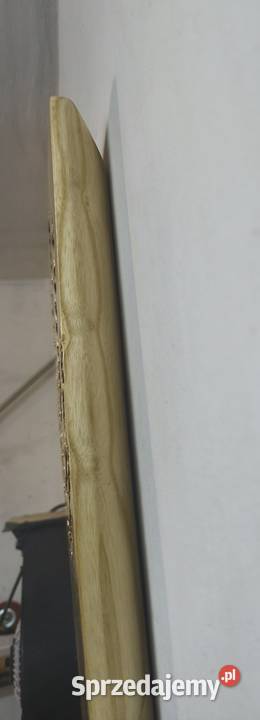 Płaskorzeźba drzewo