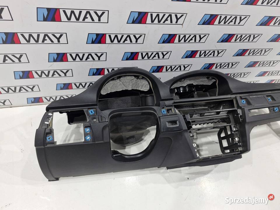 BMW 3 E90 E91 E92 DESKA KONSOLA ORYGINAŁ EUROPA sprzedam