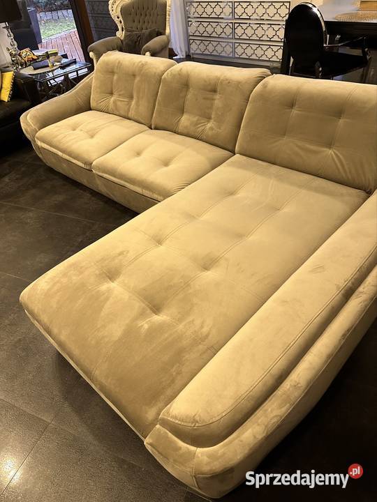 Wygodna kanapa narożna z wysuwaną dostawką Radom