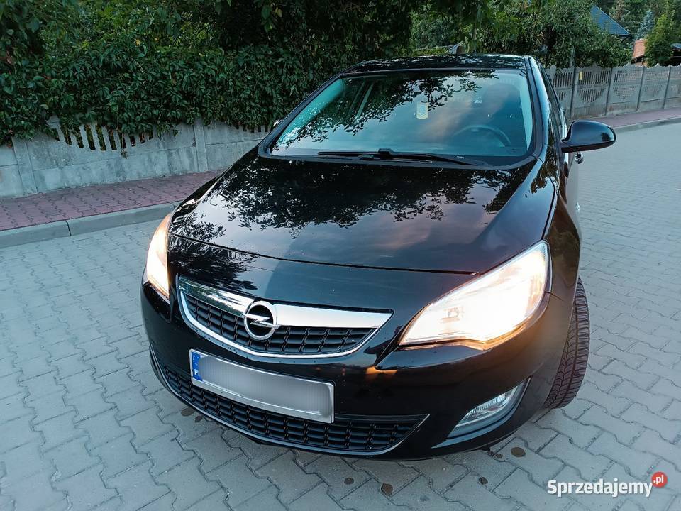 Opel Astra J 17 CDTi 110 2011 1 właściciel czujnik zmierzchu Goszczyn sprzedam