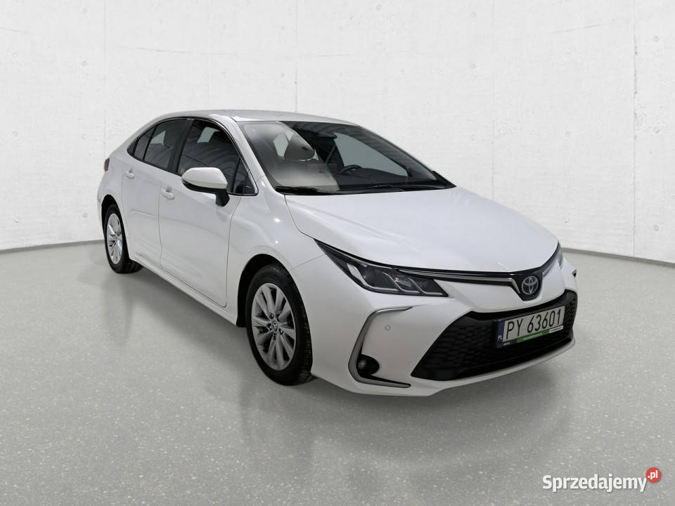 Toyota Corolla Seria E16 2012 dolnośląskie Komorniki