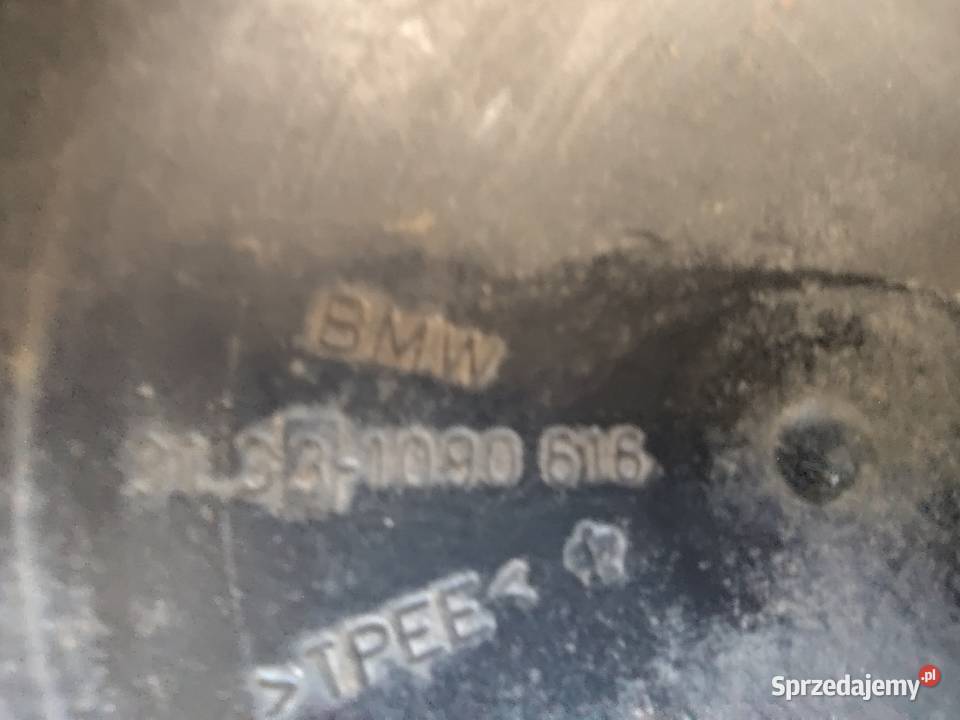 Zaślepka dekiel osłona amortyzatora BMW E38 E39 Rok produkcji 1996 Chodzież