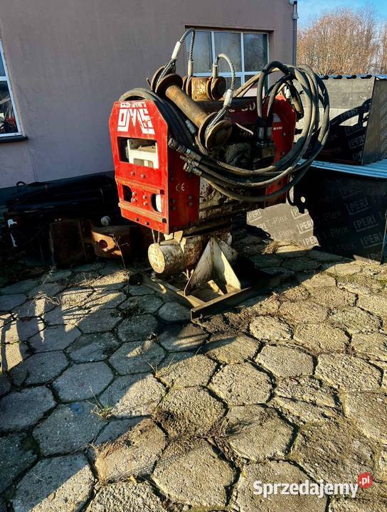 Wibromłoty wbijanie larsenów palownica wiertnica Wykopy, roboty ziemne Usługi