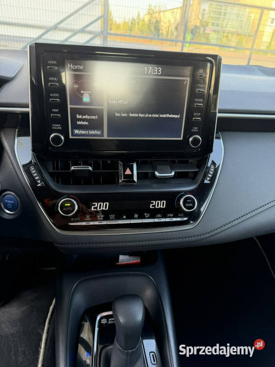 Toyota Corolla 18 HSD Vat 23 Lekko uszkodzony kamera cofania Otwock Mały