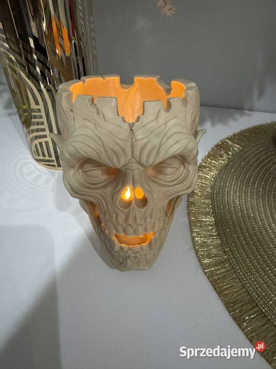 Dekoracja Halloween świecznik w kształcie Warszawa sprzedam