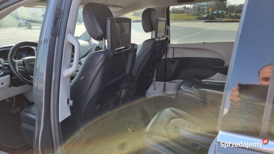 CHRYSLER PACIFICA TURING L Ciecierzyn sprzedam