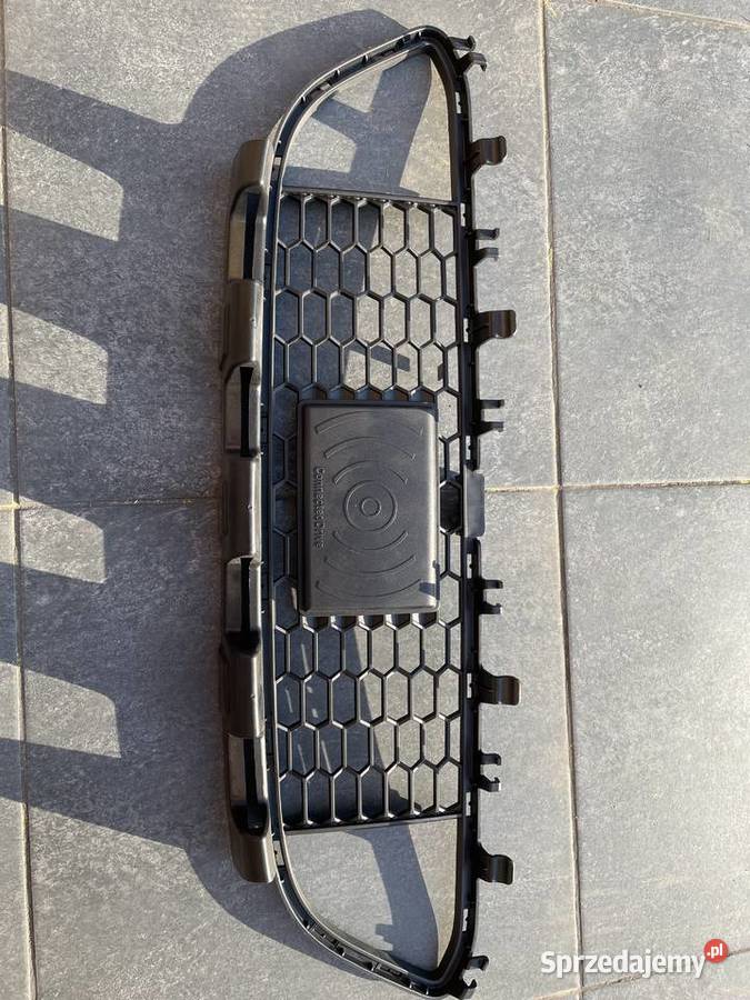 Wkładka wlotu powietrza środkowa BMW F30 Nowa Goszczanów