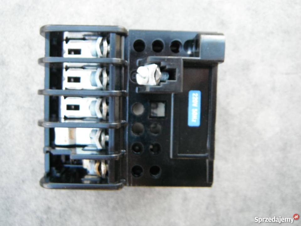 Stycznik 4CN16 220V 50Hz 30A Nowe 4cn 16 Chlewiska