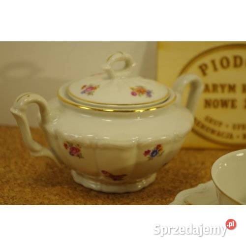 Porcelanowy zestaw śniadaniowy Drobne Kwiaty