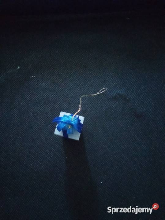 Zawieszka drewniana prezenty PRL