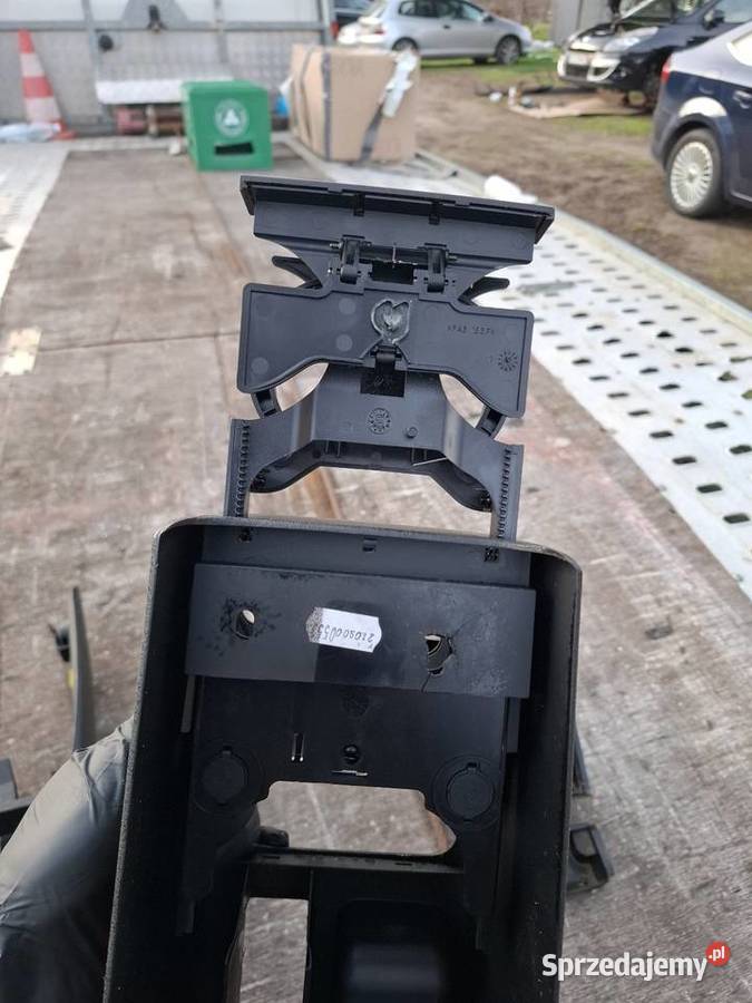 Tunel środkowy uchwyt na napoje popielniczka VW Przyborów