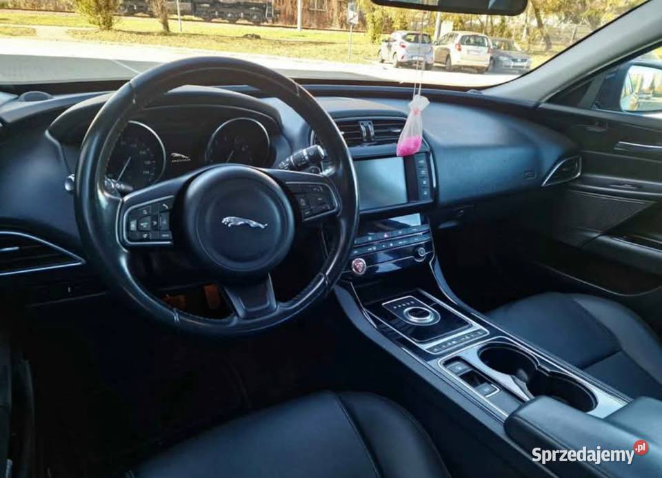 Jaguar XE 20 turbo Rsport 8HP skóra elektryka Mielec sprzedam