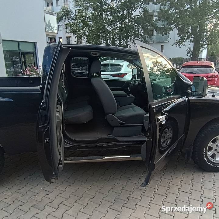 Nissan Titan 56 2006 r V8 4X4 Niski przebieg Warszawa