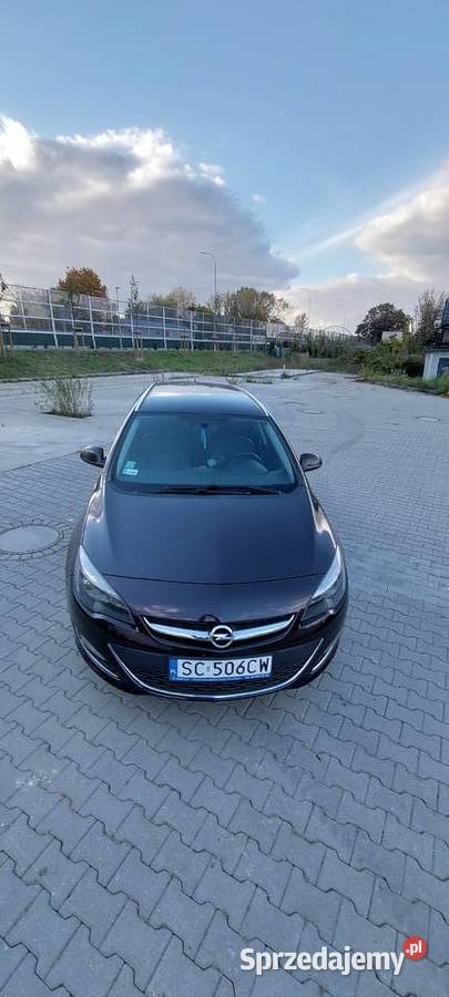 Opel Astra J Sports Tourer 14 Turbo Cosmo Salon autoalarm Częstochowa sprzedam