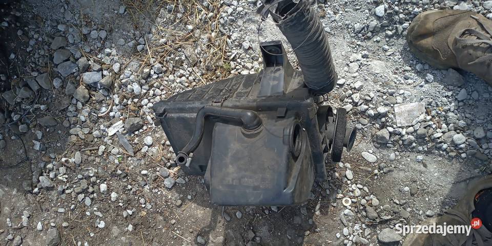 Obudowa filtra powietrza Audi 80 B4 16 ADA 101 Pozostałe Gorlice