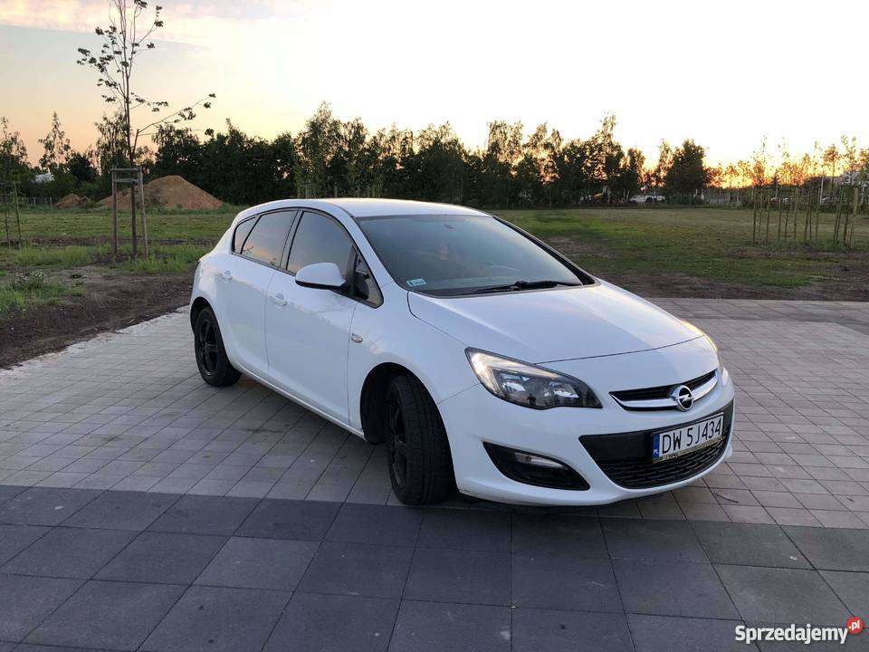 Opel astra j 2013