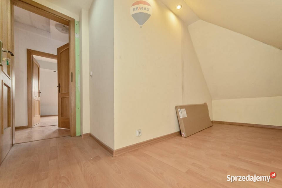 Solidny dom z potencjałemCzechowiceDziedzice śląskie Czechowice-Dziedzice