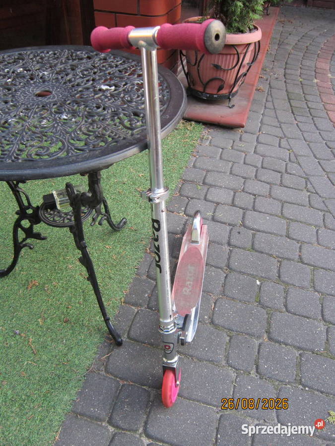 Hulajnoga aluminiowa dziecka RAZOR składana