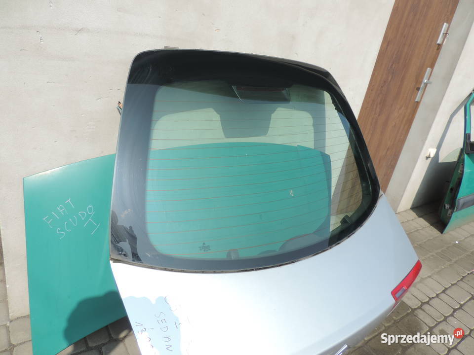 KLAPA BAGAŻNIKA CITROEN C5 I FL EZRC HB Rok produkcji 2005 małopolskie