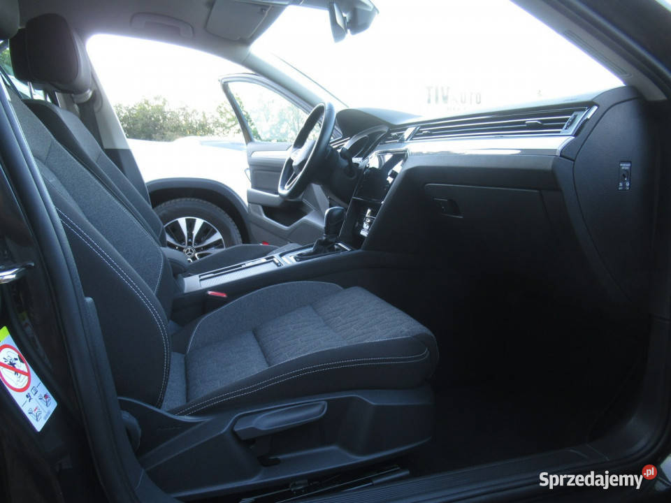 Volkswagen Passat BEZWYPADKOWY Kamera AppConnect asystent pasa ruchu Warszawa