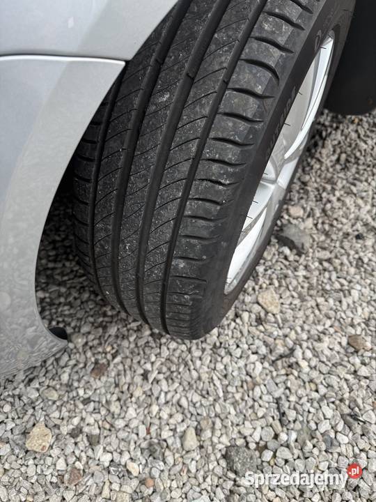 Touran 2009 r 14 tsi na części Pabianice