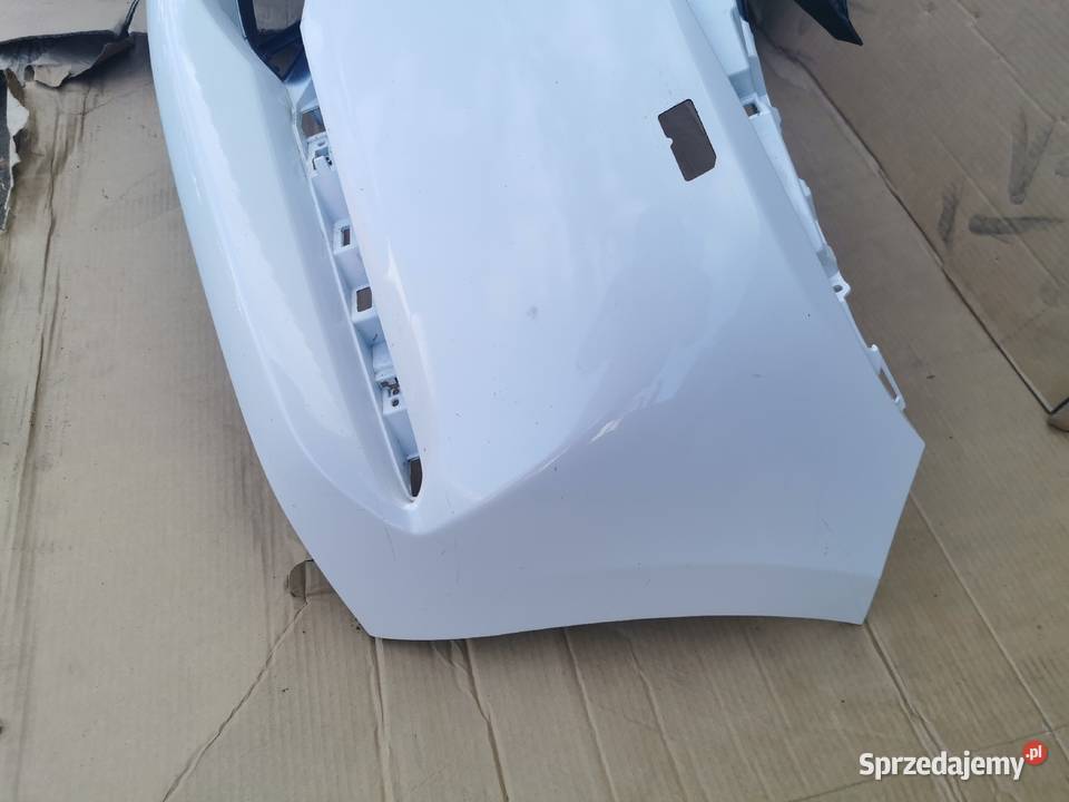 Zderzak przód przedni mazda 2 II 20 hackback hb Rok produkcji 2020
