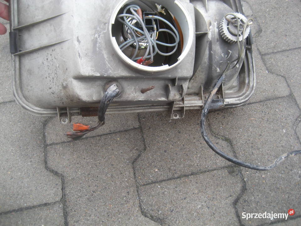 volvo 340 343345 lampa przód prawa Rakoniewice