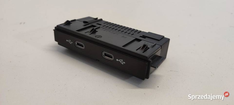 VW TAYRON PORT GNIAZDO USB 5NA035700