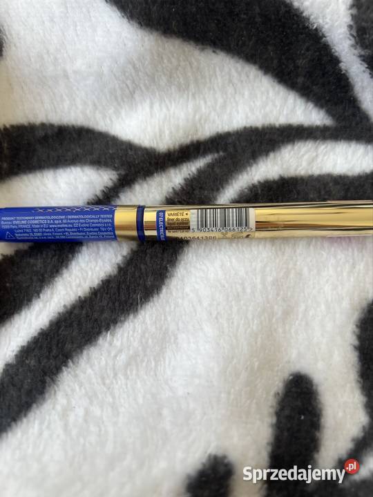 Blue Mascara eyeliner Eveline cosmetics
