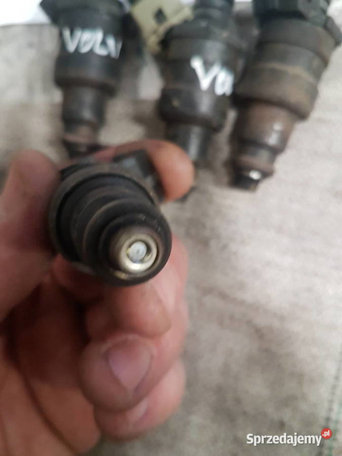 VOLVO 460 440 16 WTRYSKIWACZ PALIWA SIEMENS DEKA Rok produkcji 1993 Turkowice