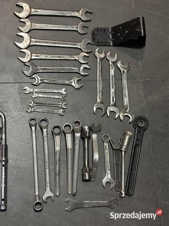 Zestaw kluczy serwisowych Mercedes Benz Siedlce